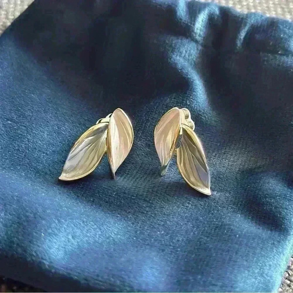 HiPeach Maple Leaf Painting Earring - Picture 2 of 6